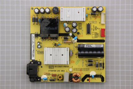  - Alimentatore TCL LC921