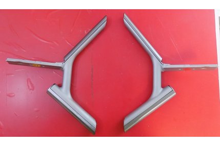  - BASE TV SAMSUNG CON STAFFA SINISTRA BN61-14650A E STAFFA DESTRA BN61-14653A NUOVA